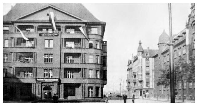 kat008.jpg Buildings in the Gothic style from the beginning of the [20th] century  [35 KB]