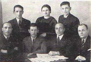 The 'Oved' union committee at the beginning of the 1920's
