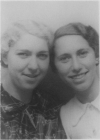 Hilde and Selma Becker