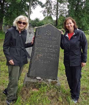 Florene Weitz and Beth Katz in Jurbarkas, Lithuania - 2012