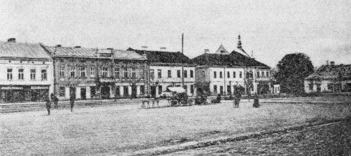 jas352.jpg  The marketplace where about 200 Jews stood for several hours