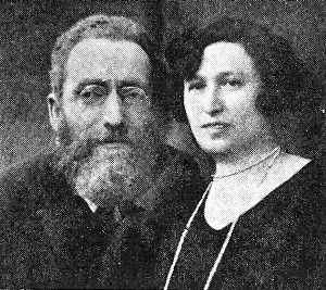 Lan205.jpg Rabbi Yeshayahu Katilansky & wife [34 KB]