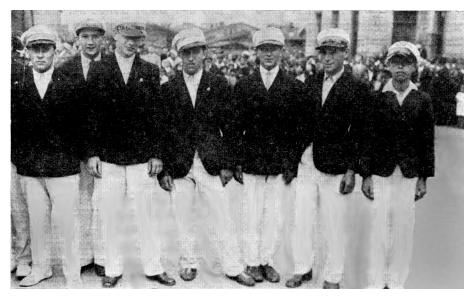 Sos597b.jpg [25 KB] - A group of Sosnowiec Maccabi members