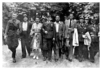 Sos636b.jpg [32 KB] - A group of Beitar members in Sosnowiec