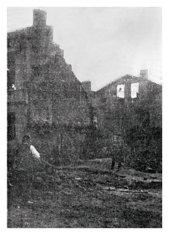 Zag352.jpg [21 KB] - Destroyed houses in Bedzin