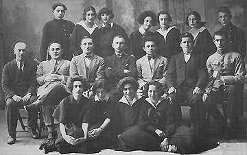 Eighth grade of the Hebrew Gymnasium