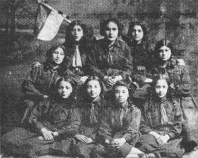 Dvoshe (Dorit) Volpinsky, Minya Krinik, Abigel Boyarsky, Ester Khetzkalowitz, Letzki, Eruzlimsky, Sklotzky, Kaplinsky