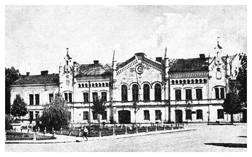 san028.jpg [32 KB] - The city council building (Magistrat) in the Rynek Square