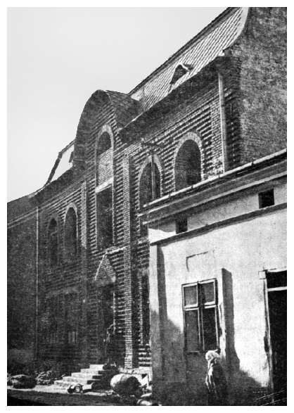 san059.jpg [40 KB] - The Talmud Torah building and its synagogue hall
