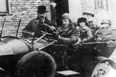 Oskar Schindler (at the wheel) Svitavy 1928
