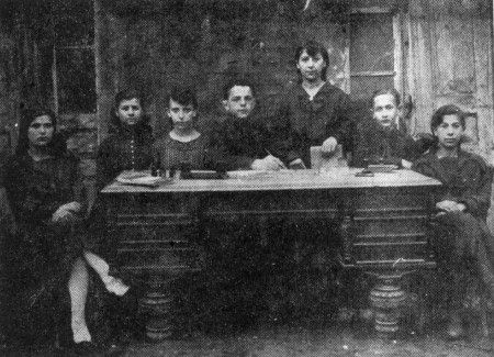 ten181.jpg Photo taken in 1922 on the Aliya of Gad Zaklikovski