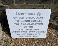 Plaque on amalgamation of West Ham and Upton Park synagogues