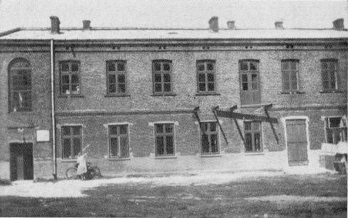 bel2_079.jpg The building of the former Talmud Torah that the Germans turned into a horse stable