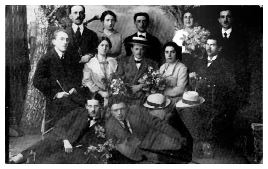brz123.jpg -   group of 'Lovers of Yiddish Literature'