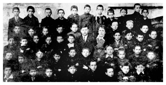 brz198a.jpg -   A class of children and the teacher, Mrs. Wasserman, who was practically an institution in Brzezin