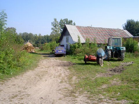 glip002.jpg Saw mill on site of Jewish cemetery in Glinyany
 [45 KB]