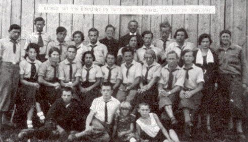 The activists of Zukunft, the youth branch of the Labor Bund movement