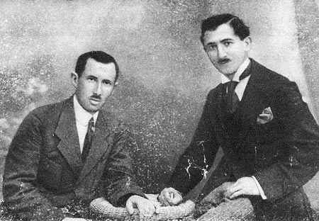 acob Maltz (left) and Berish Rosenblum in 1919