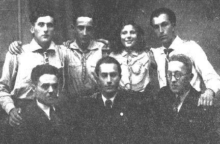 pod078a.jpg Members of the Hechalutz organization in the year 1931 [58 KB]