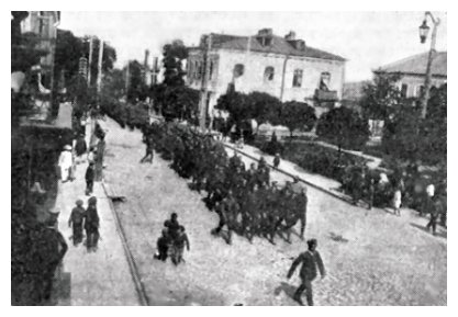 rok308b.jpg [30 KB] - Parade of firemen on Vilkomirer Street in Ezerenai