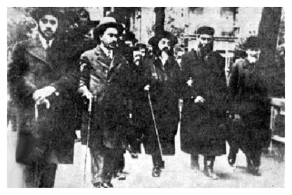 Sos510d.jpg [25 KB] - The cantor Icchak Lajchter and Rabbi Menachem Hager