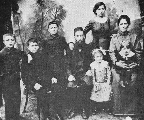 Moshe Vichnes' family