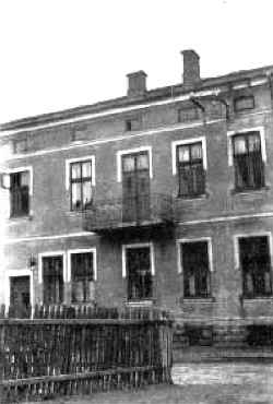 Zho817.jpg