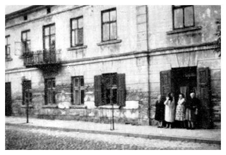 brz158b.jpg -   The Hendrykowski house on Lodz Street which remained intact