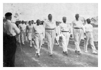 b1_170f1.jpg [16 KB] - Aufmarsch beim Makkabi-Sportfest in Czernowitz (1927)