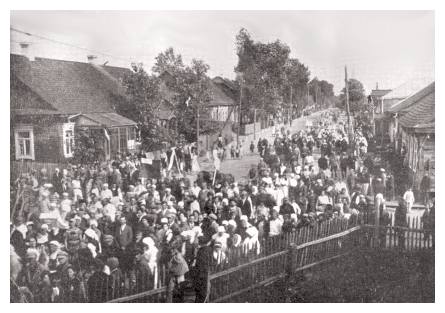 Len044.jpg [29 KB] - Festival of the first fruits in Lenin