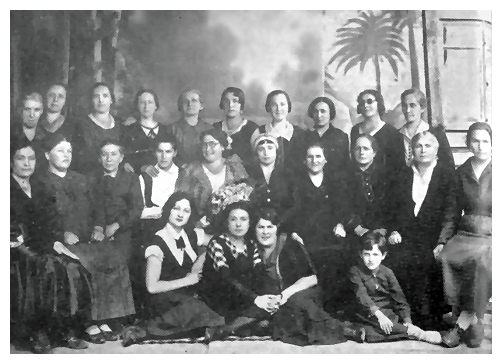 Len303.jpg - This picture shows a gathering of the Lenin Women's Relief Committee with its organizer, Chaya Sarah Lifshitz (holding flowers)