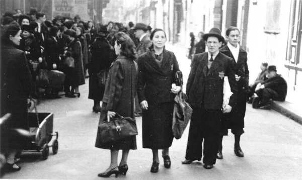 Jews in occupied Paris 1942 