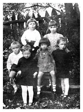 rok297b.jpg [30 KB] - Jewish children in Kamay