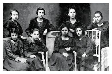 Zag136.jpg [33 KB] - Girls group of "Hashomer", 1919