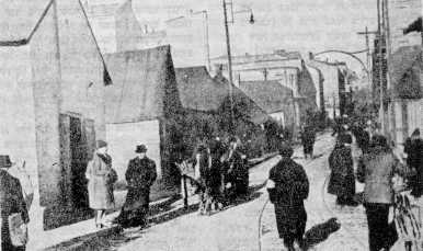 A street in the Bedzin Ghetto [Pinkas Zaglembie, page 533]