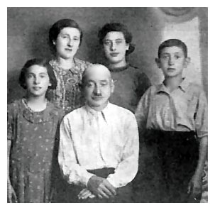 zgi650.jpg The Blanket Family [20 KB]