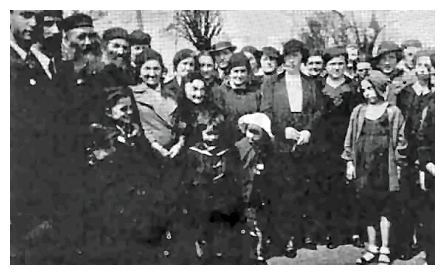 zgi733.jpg The Frugel family [26 KB]